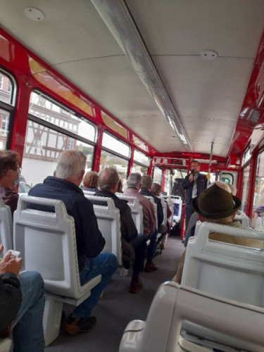 Straßenbahn.jpg (260.15 KiB) 8297 mal betrachtet Straßenbahnfahrt mit Führung